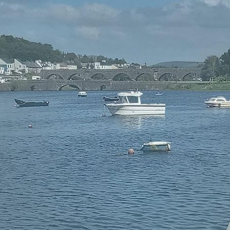 Moorings Greenway Newport  Exterior foto